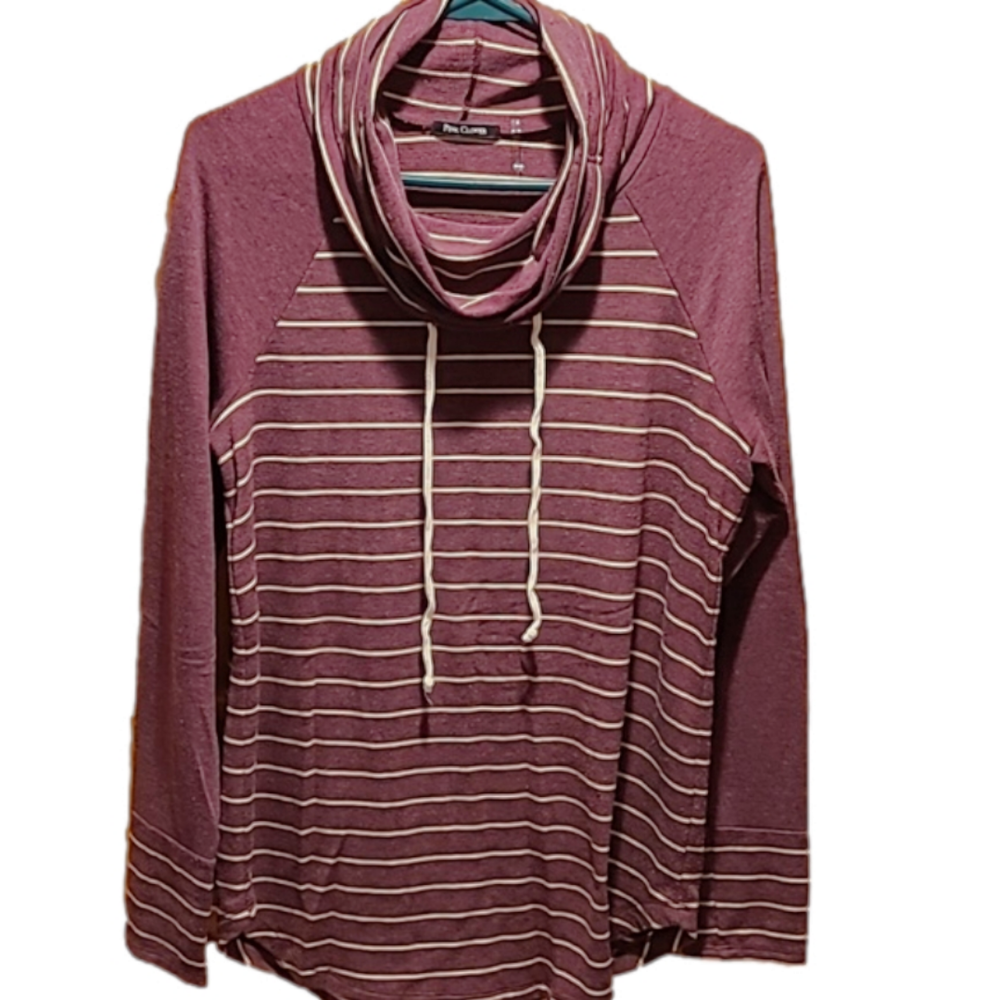 Pink Clover knit top